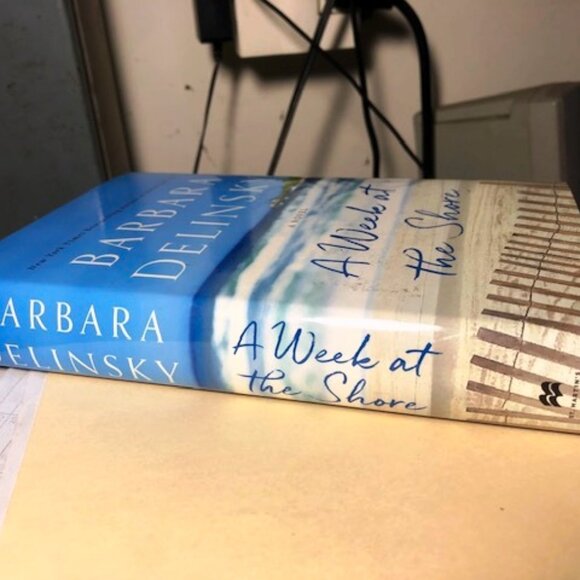 A Week at the Shore by Barbara Delinsky (Hard Cover) -Very Good - Picture 3 of 9